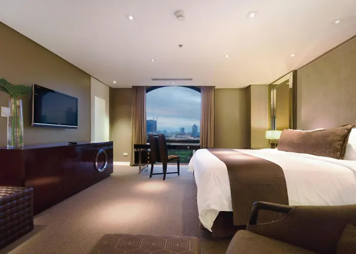 The Bayleaf Intramuros 4*