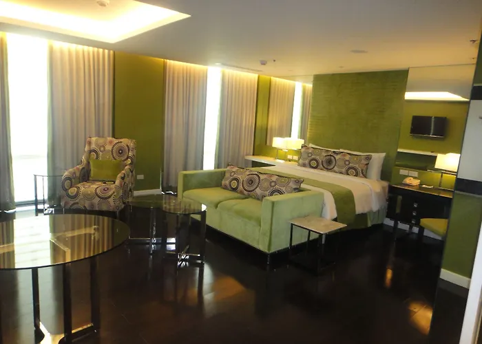 The Bayleaf Intramuros Hotel 4*